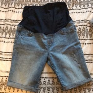 Maternity Bermuda shorts with belly band